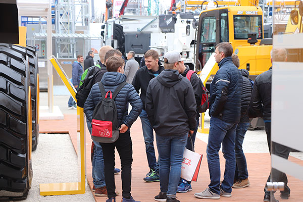 晉工亮相2019德國寶馬展