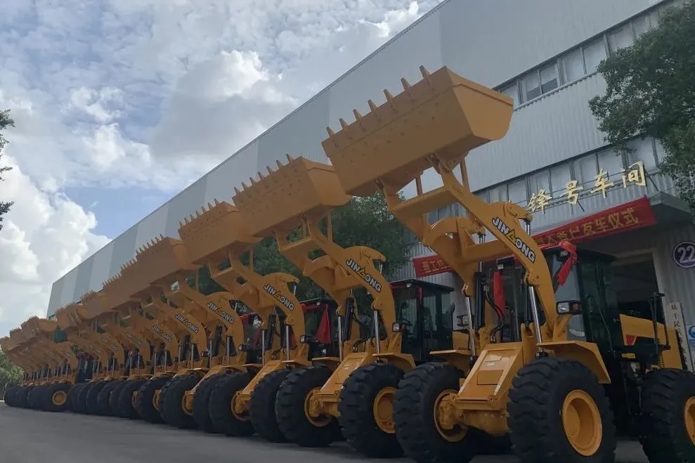 金秋十月，再傳捷報！晉工機械大客戶批量裝載機發車！