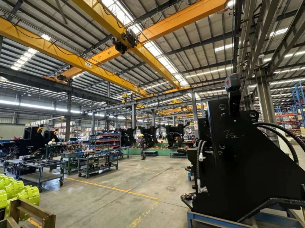 泉州市委書記張毅恭帶隊蒞臨晉工機械調研